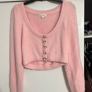 NEVER WORN CUTEY SWEATER!